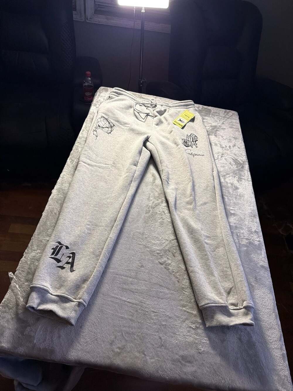 Members Only Men's Fleece Jogger Pant Heather Grey Los Angeles Skeleton Graphic
